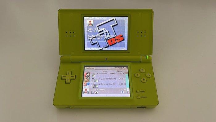Nintendo - DS lite - Lime Green - Videogameconsole + games, Spelcomputers en Games, Spelcomputers | Overige Accessoires