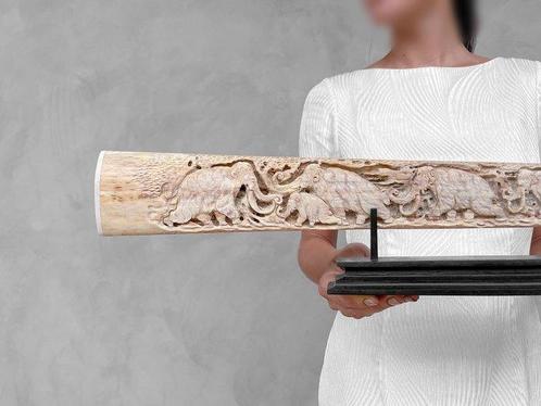 Geen minimumprijs - Fijn gesneden vroege zeepaard snavel op, Antiek en Kunst, Kunst | Designobjecten