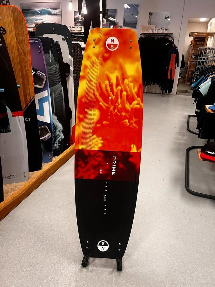 North Prime 2023 144 beginnersboard, Watersport en Boten, Kitesurfen, Zo goed als nieuw, Ophalen of Verzenden