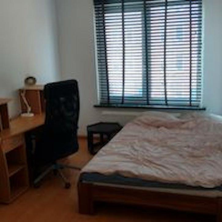 Studio te huur in Rotterdam - 120 m² - 2 kamer(s) - 2 kamers, Huizen en Kamers, Kamers te huur, Rotterdam