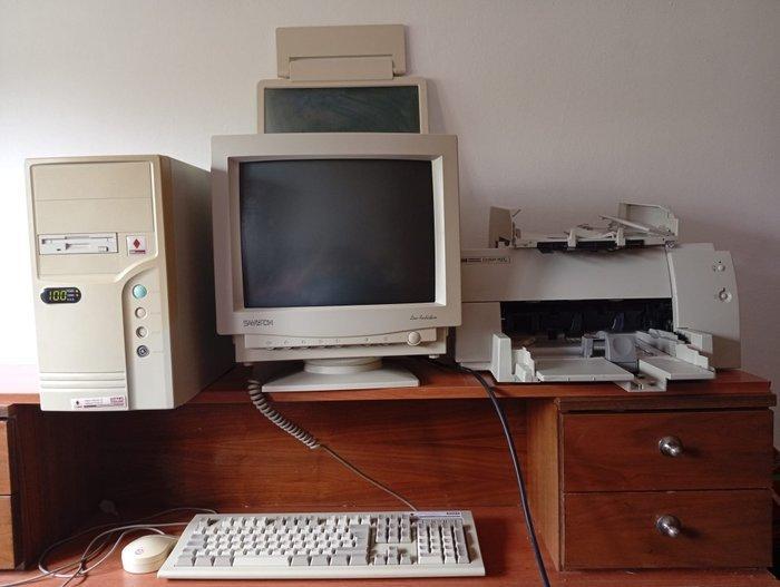 Windows 95/98 - Computer (3) - Zonder originele verpakking, Spelcomputers en Games, Spelcomputers | Overige Accessoires