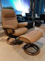 Stressless Sunrise Relaxfauteuil + Hocker **SHOWROOMMODEL**, Huis en Inrichting, Fauteuils, Nieuw