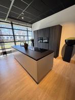 Mooie strakke opstelling met eiland, Huis en Inrichting, Keuken | Complete keukens, Ophalen, Overige kleuren, Overige typen, Nieuw