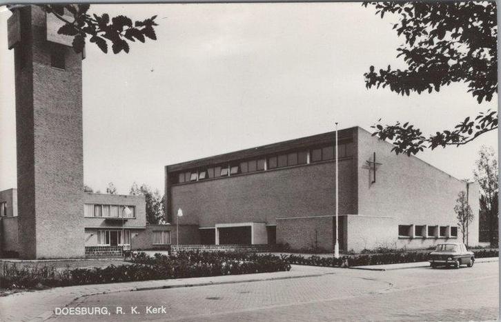 DOESBURG - R. K. Kerk, Verzamelen, Ansichtkaarten | Nederland, Verzenden