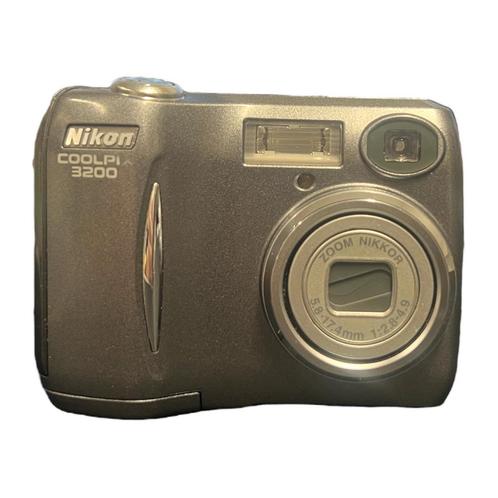 Nikon Coolpix 3200 Digitale Compact Camera - Grijs (In doos), Audio, Tv en Foto, Fotocamera's Digitaal, Zo goed als nieuw, Verzenden