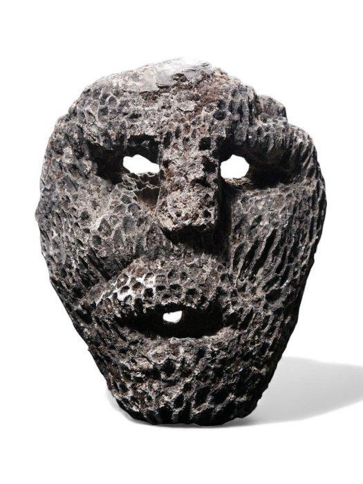 Fossiele koraalmasker - Timor - Atoni - Indonesië (Zonder, Antiek en Kunst, Kunst | Niet-Westerse kunst