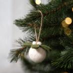 Kerstbal Vilt - Mistletoe Small 3D - Groen/Wit - 5cm - Rond, Diversen, Kerst, Nieuw, Ophalen of Verzenden