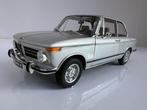 Kyosho 1:18 - Modelauto - BMW 2002 Tii 1972 - 4 Openingen, Nieuw