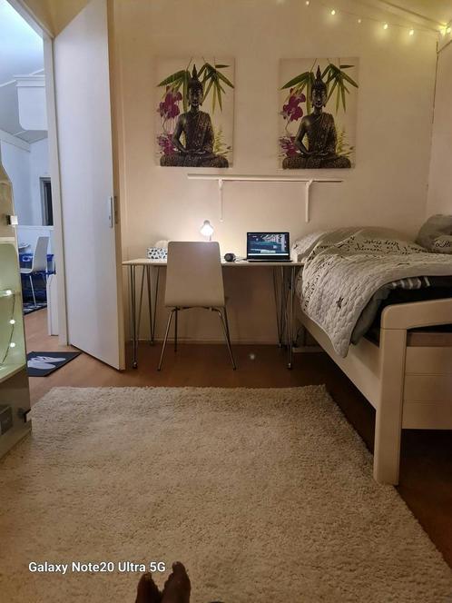Studio te huur in s-Gravenhage - 1 m² - 2 kamer(s) - 2, Huizen en Kamers, Kamers te huur, Den Haag