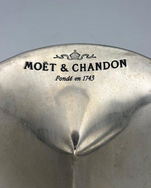 Moët & Chandon - Moët & Chandon - Asbak - Metaal, Antiek en Kunst, Curiosa en Brocante