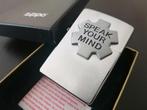 Zippo, Marlboro Speak Your Mind But Ride a Fast Horse - 2004, Verzamelen, Rookartikelen, Aanstekers en Luciferdoosjes, Nieuw