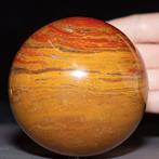 Speciale natuurlijke bi-kleur jaspis. Rode jaspis bol uit