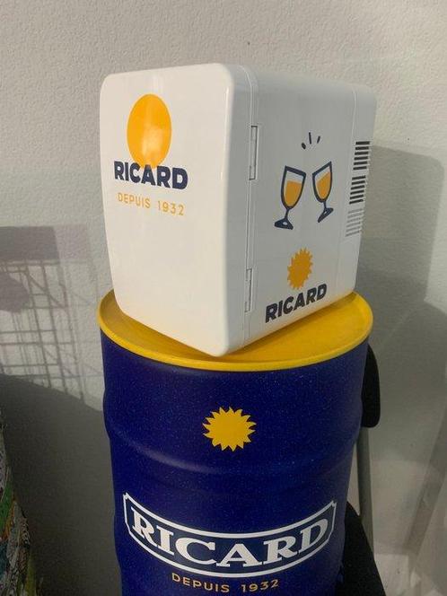 Koelkast - PVC - Mini koelkast Ricard op maat, Antiek en Kunst, Antiek | Wandborden en Tegels
