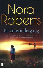 Nora Roberts - Bij zonsondergang 9789022594209 Nora Roberts, Boeken, Verzenden, Gelezen, Nora Roberts