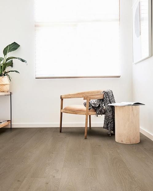 Actie vloer Laminaat  Warm grijs - OP = OP! | Luxury Floors, Huis en Inrichting, Stoffering | Vloerbedekking, Ophalen