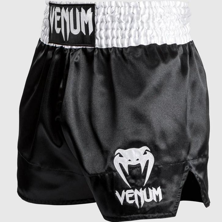 Venum Classic Muay Thai Shorts Kickboks Broekjes Wit Zwart, Kleding | Heren, Sportkleding, Zwart, Maat 56/58 (XL), Nieuw, Vechtsport