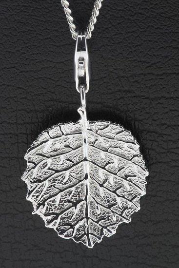 Zilveren Hazelnoot blad hanger en/of bedel, Sieraden, Tassen en Uiterlijk, Bedels, Verzenden
