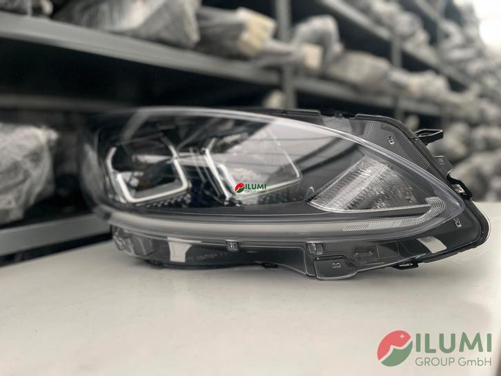 FORD KUGA MK3 KOPLAMP RECHTS LV4B13W029AK, Auto-onderdelen, Verlichting, Gebruikt, Ford, Verzenden