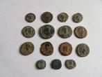 Romeinse Rijk. Lot aus 15 Münzen (Folles)