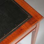 Engelse strakke schrijftafel Maple  & Co ca 1910 met groen l, Antiek en Kunst, Antiek | Meubels | Tafels, Ophalen of Verzenden