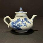 Theepot - Porselein - Kangxi blauw wit theepot, Antiek en Kunst