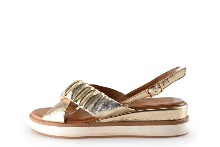 Inuovo Sandalen in maat 38 Goud | 10% korting, Kleding | Dames, Schoenen, Overige kleuren, Zo goed als nieuw, Sandalen of Muiltjes