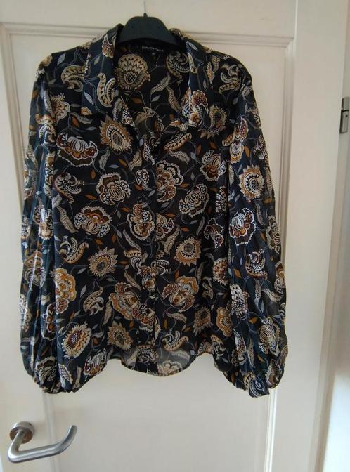 chique blouse van TRAMONTANA met plisse mouwen maat 44, Kleding | Dames, Blouses en Tunieken, Zo goed als nieuw, Maat 42/44 (L)