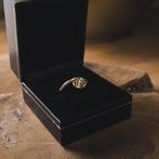 Bicolor gouden solitair ring met diamant | 0,05 ct., Gebruikt, Overige kleuren, Ophalen of Verzenden, 17 tot 18