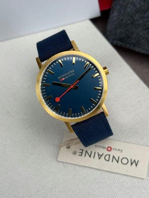 Mondaine - Classic Blue - Zonder Minimumprijs -, Sieraden, Tassen en Uiterlijk, Horloges | Heren