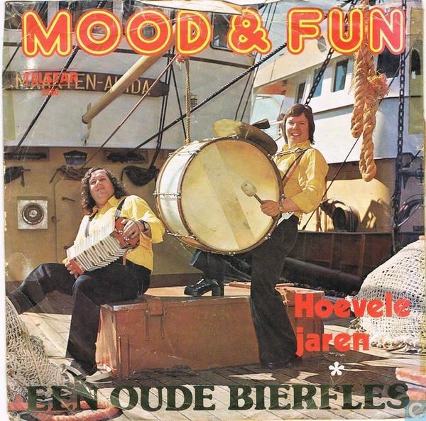 Single - Mood & Fun - Een Oude Bierfles, Cd's en Dvd's, Vinyl Singles, Verzenden