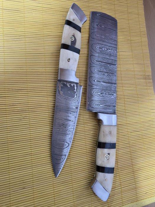 Keukenmes - Chefs knife - Gevouwen staal, kameelbot - Noord, Antiek en Kunst, Antiek | Keukenbenodigdheden
