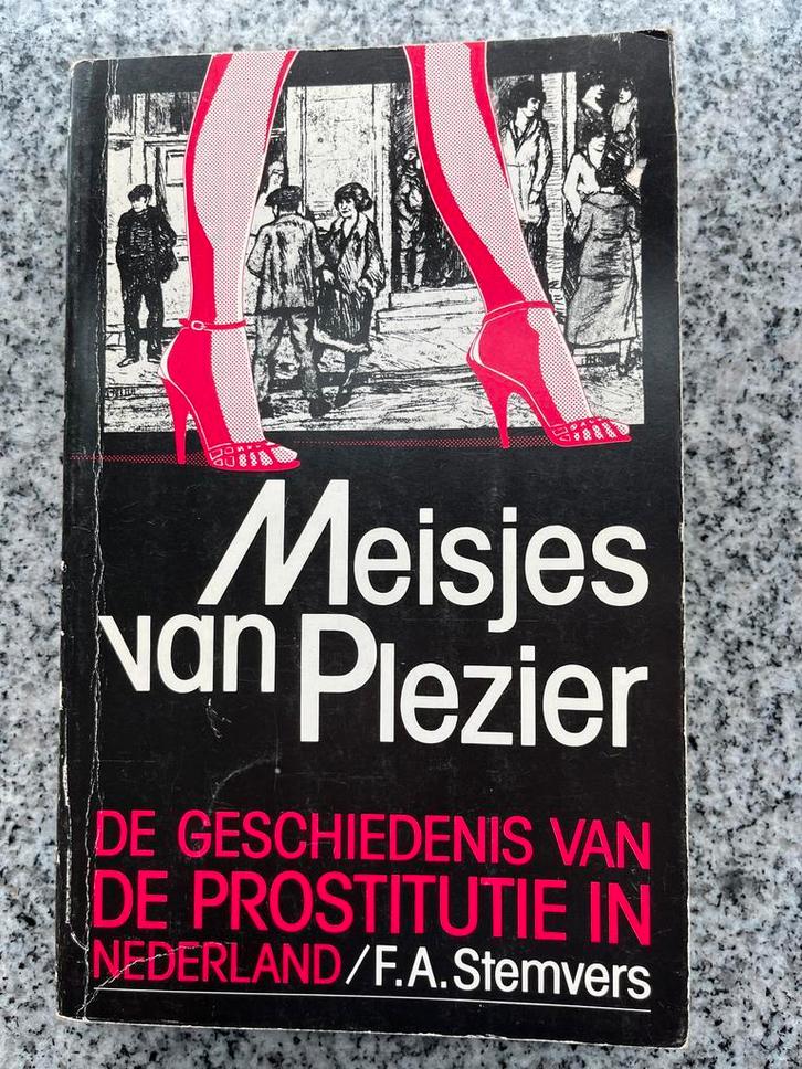 Meisjes van plezier, Boeken, Geschiedenis | Vaderland, 20e eeuw of later, Gelezen, Verzenden