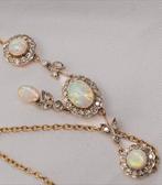 Ketting met hanger - 14 karaat Geel goud Opaal - Diamant