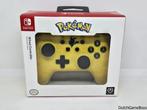 Nintendo Switch - Wired Controller -Pokemon - NEW, Spelcomputers en Games, Spelcomputers | Nintendo Switch, Verzenden, Gebruikt