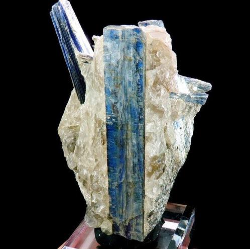Kyaniet in kwarts São José da Safira, Minas Gerais, Brazilië, Verzamelen, Mineralen en Fossielen