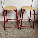 Kruk (2) - Vintage - School of atelier krukken -