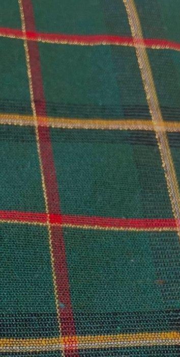 Exclusief Schots tartan stof, gekleurd in draad,, Antiek en Kunst, Antiek | Kleden en Textiel