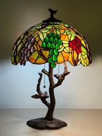 Gigantische Tiffany Studio stijl Autumn Vineyard with, Antiek en Kunst