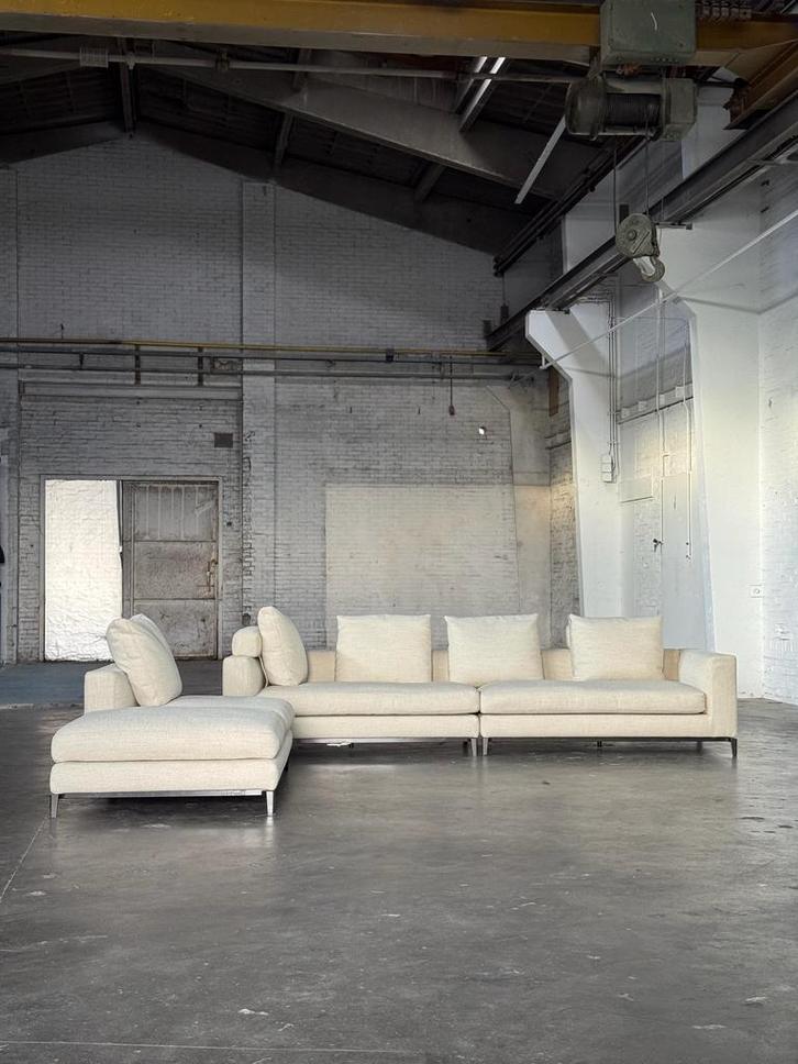 Minotti Andersen Hoekbank | Beige (NIEUWSTAAT), Huis en Inrichting, Banken | Bankstellen, 300 cm of meer, 150 cm of meer, Hoekbank