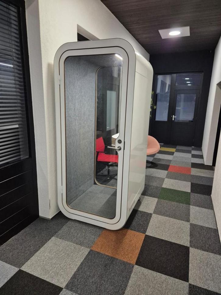 Framery akoestische belcel, Zakelijke goederen, Kantoor en Winkelinrichting | Kantoormeubilair en Inrichting, Overige typen, Gebruikt