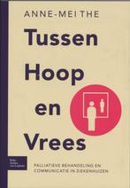 Tussen hoop en vrees 9789031347032 A.M. The, Verzenden, Zo goed als nieuw, A.M. The