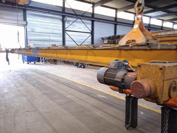 Bovenloopkraan enkelligger 13.685mm x 2x 2.000 kg beschikbaar voor biedingen