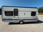 Fendt Platin 470 TFB met voortent en luifel, Caravans en Kamperen, Caravans, Serviceluik, Rondzit, Vast bed, Tot en met 4