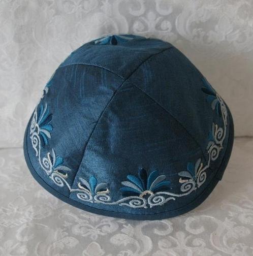 Keppeltje van Yair Emanuel. Ruwe zijde met geborduurde ra..., Sieraden, Tassen en Uiterlijk, Kettinghangers, Verzenden