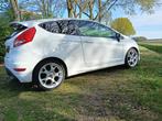 Ford Fiësta 1.6 sport st pakket, Auto's, Gebruikt, Wit, Leder, Handgeschakeld