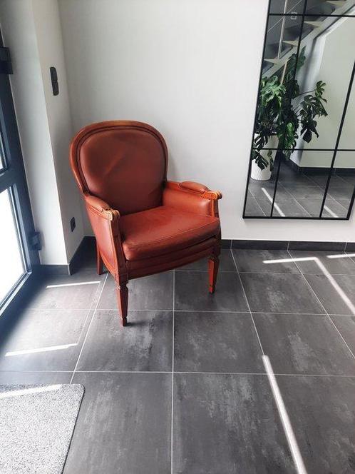 Mol & Geurts - Klassieke Louis XVI-stijl fauteuil - Fauteuil, Antiek en Kunst, Curiosa en Brocante