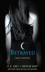Betrayed - P.C. Cast &amp; Kristin Cast - paperback, Boeken, P.C. Cast & Kristin Cast, Ophalen of Verzenden, Zo goed als nieuw