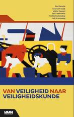 Van veiligheid naar veiligheidskunde 9789462155817, Boeken, Verzenden, Zo goed als nieuw, Jop Groeneweg