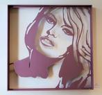 Peter Engels - Beeld, Brigitte Bardot, Original pink metal, Nieuw