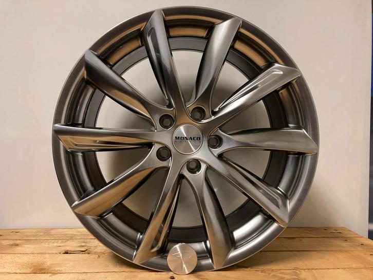 Tesla Model 3 - 18 inch winterbanden + velgen | GP6 hyper, Auto-onderdelen, Banden en Velgen, 18 inch, Winterbanden, 235 mm, Nieuw